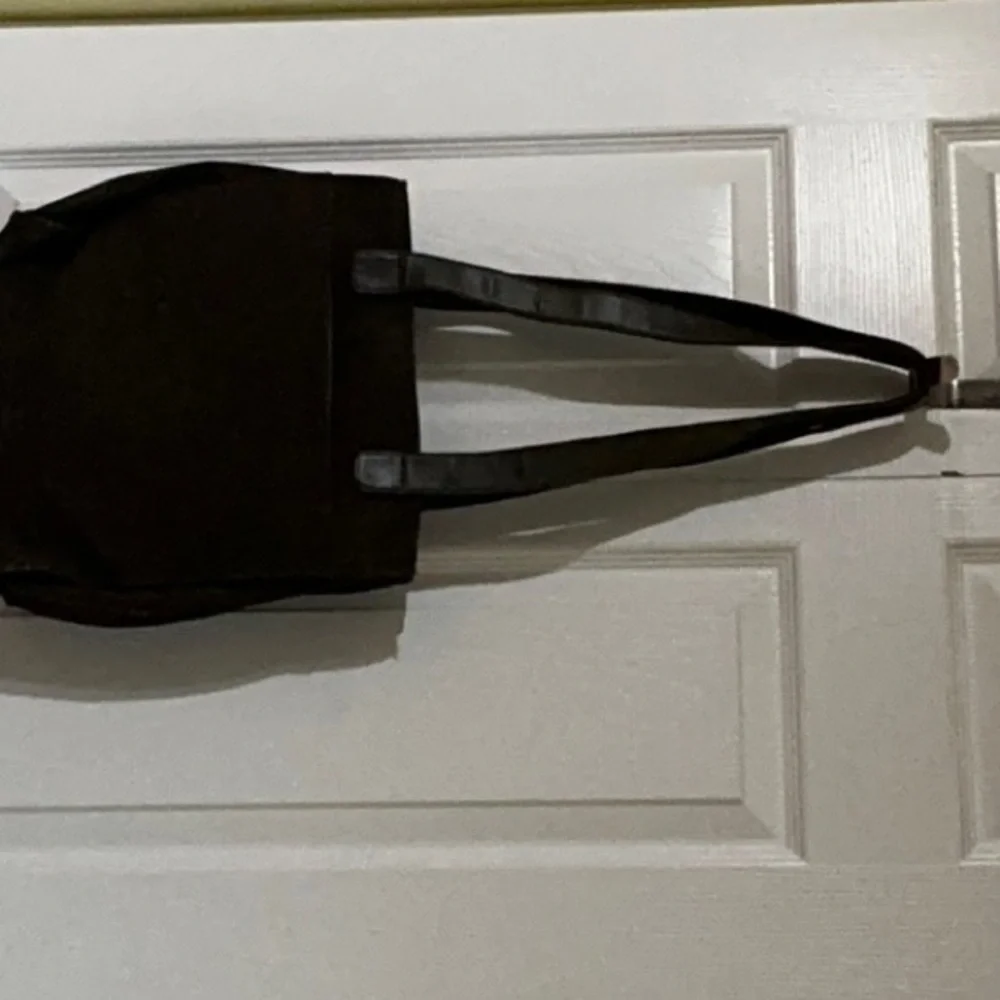 Women’s Black Leather Tote Bag - Classic Everyday Carry